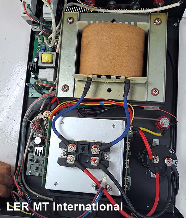 電瓶充電器檢修