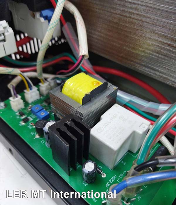 電瓶充電器檢修